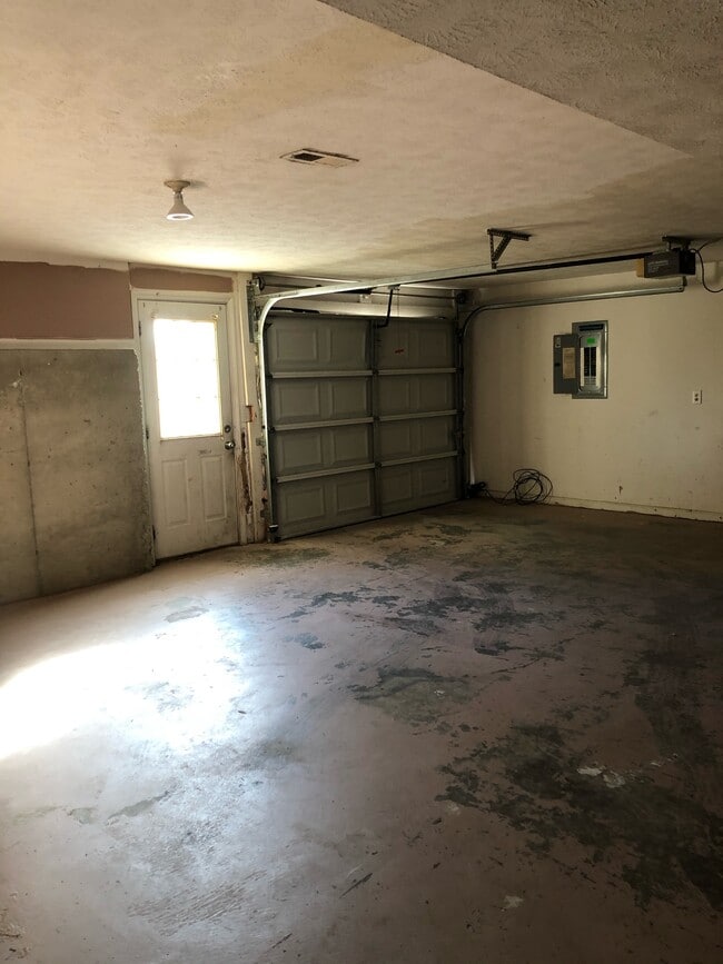 Building Photo - 430 Secretariat Dr