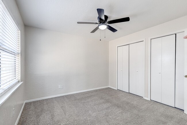 Building Photo - 2902 NW 45th Pl