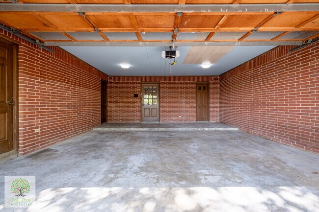 Building Photo - 28 Nob Hill Cove