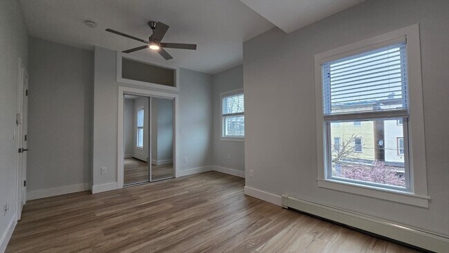 Building Photo - 53 W Eagle St