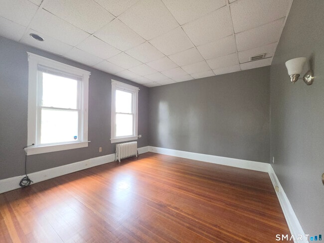 Building Photo - 805 Edgewood Ave