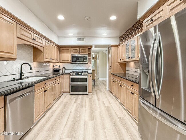 Building Photo - 30705 Davey Jones Dr