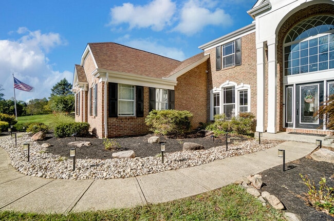 Building Photo - 1900 Coachtrail Dr