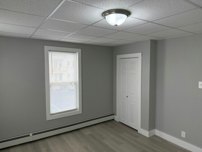 Building Photo - 137 Orange St