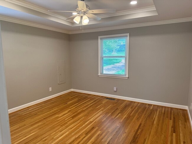 Building Photo - Fabulous Crieve Hall 4BR, 3BA Home
