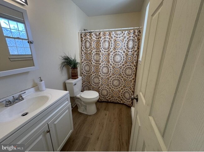 Building Photo - 125 Hampshire Rd