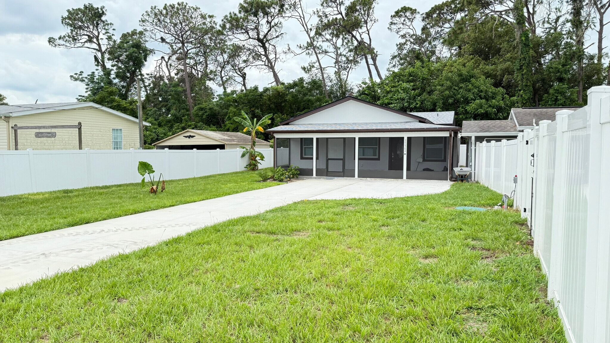 Building Photo - 37542 Eiland Blvd
