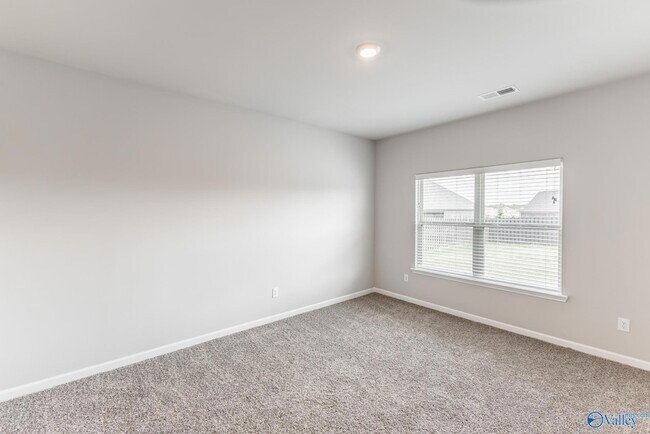 Building Photo - 290 Caudle Dr