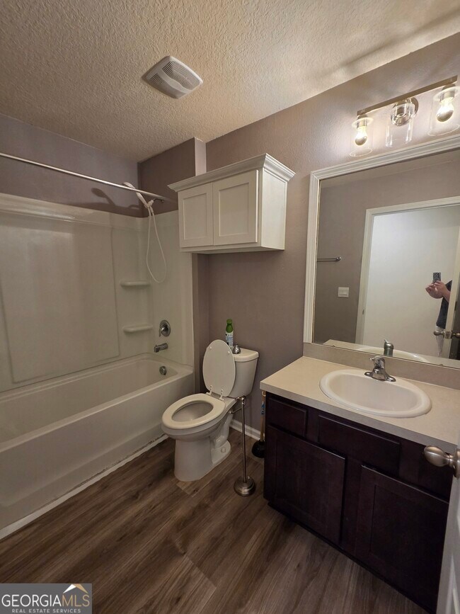 Building Photo - 152 Ashwood Cir