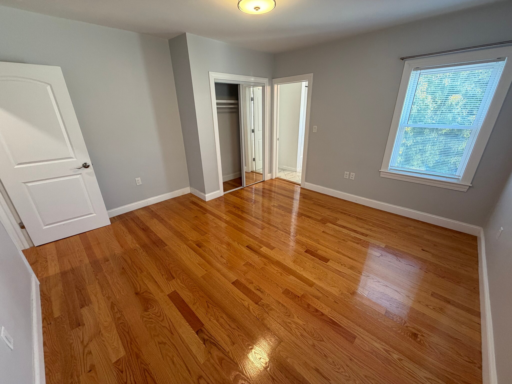 BEDROOM 2 - 31 Middle St