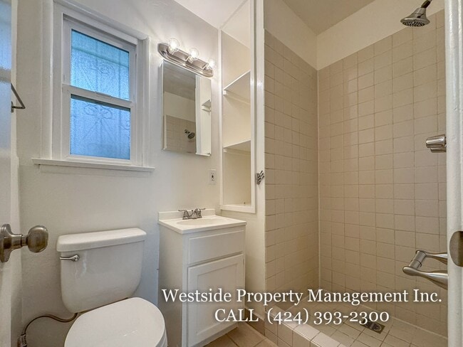 Building Photo - 3614 Veteran Ave
