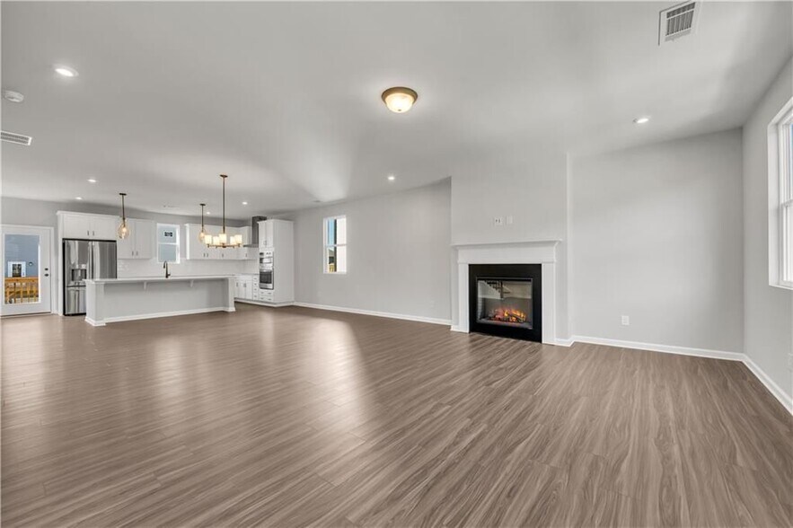 Building Photo - 2620 Whistler Wy