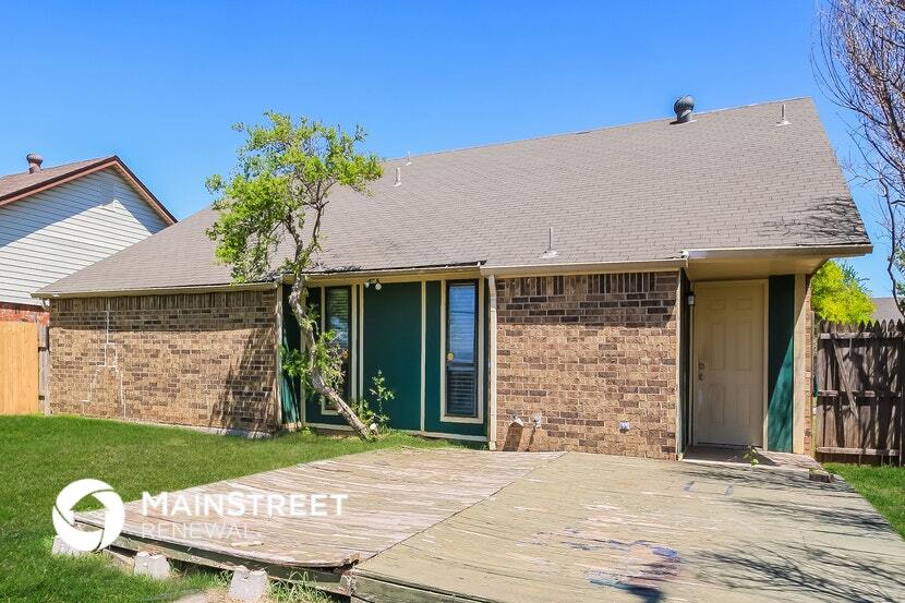 Building Photo - 11041 N Eagle Ln