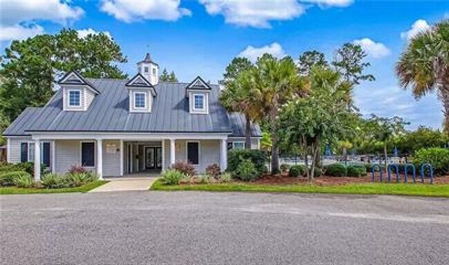 Building Photo - Welcome to University Park