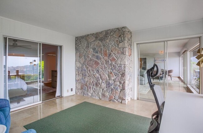 Building Photo - Modern Ocean View Home in La Jolla 4 Bed, 3 Bath