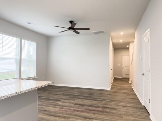 Building Photo - 173 Randwick Ln
