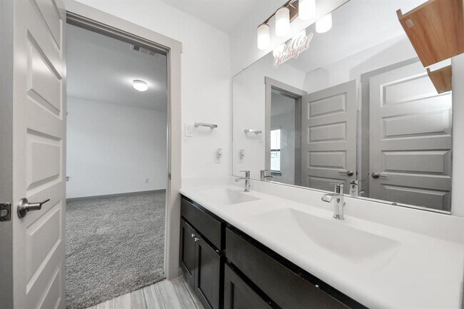 Building Photo - 1567 Harvest Vine Ct