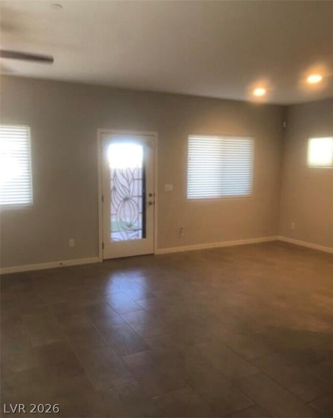 Building Photo - 1126 Bradley Bay Ave