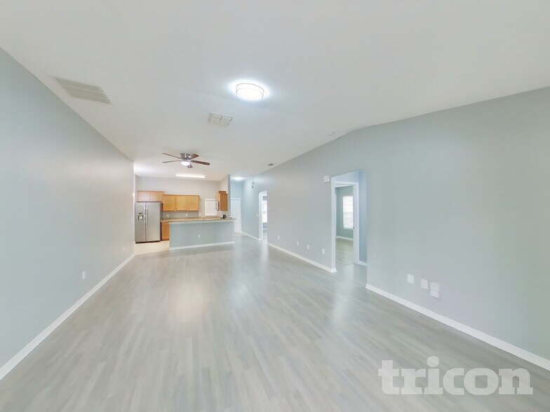 Building Photo - 364 Winthrop Dr