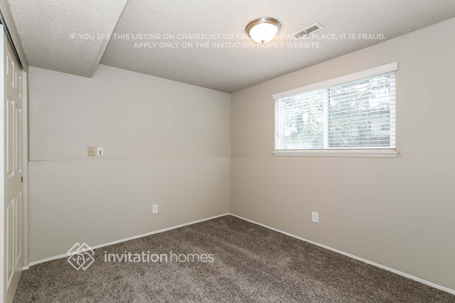 Building Photo - 1002 151st St E