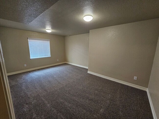Building Photo - 6471 Stingray Ln