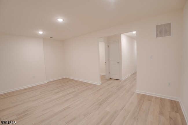 Building Photo - 1 Beirne Ln