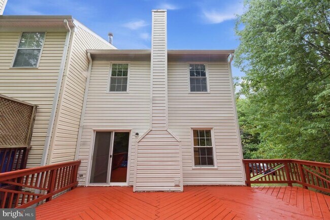 Building Photo - 4000 Sparrow House Ln