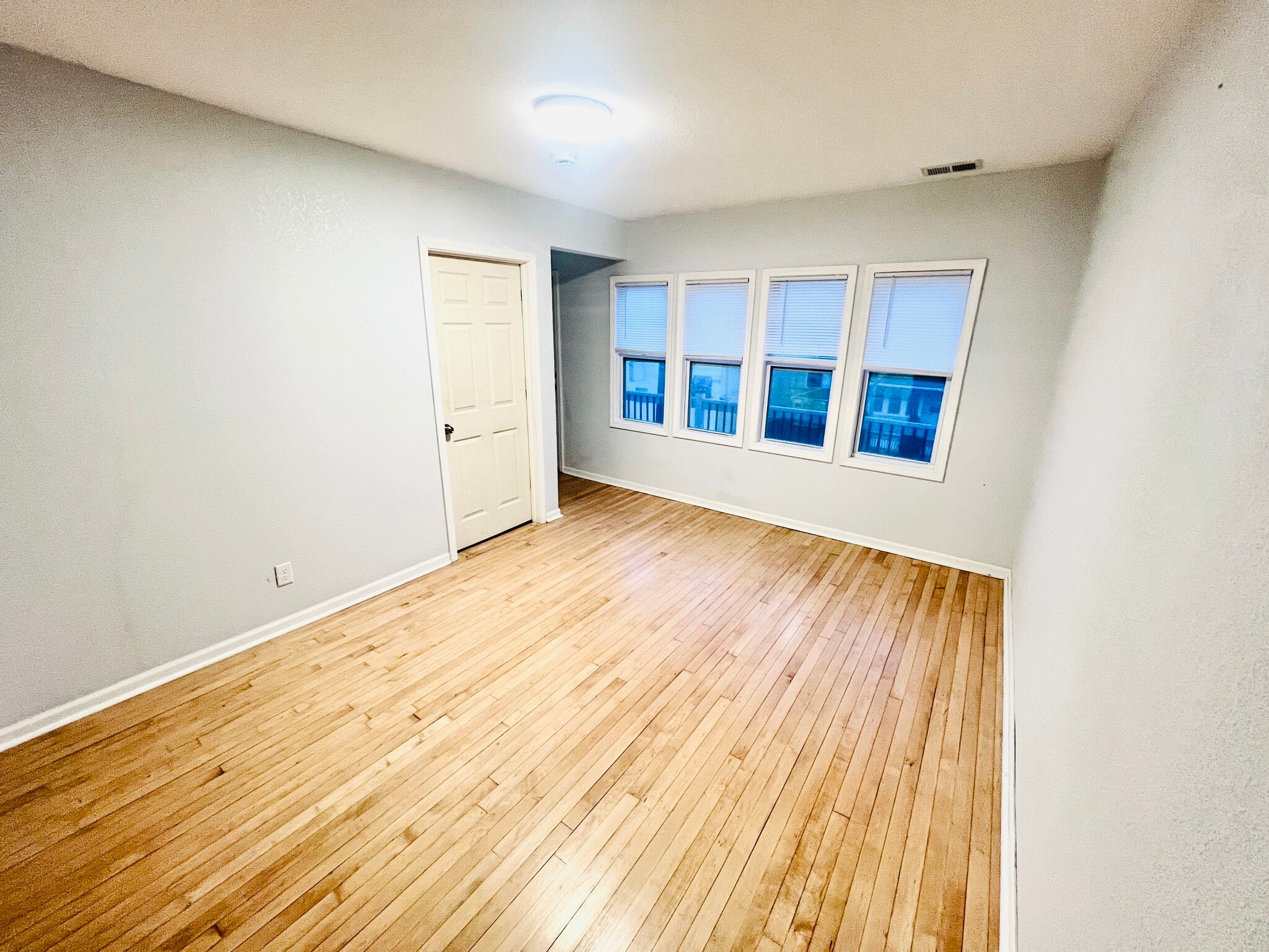 Building Photo - 2611 N Holton St