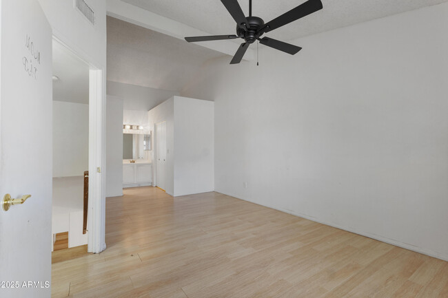 Building Photo - 625 S Westwood