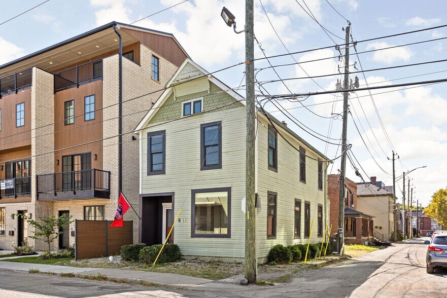 Building Photo - 525 E North St