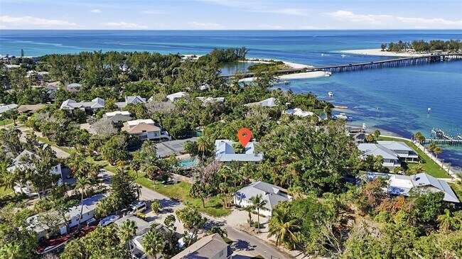 Building Photo - 700 Lands End Dr