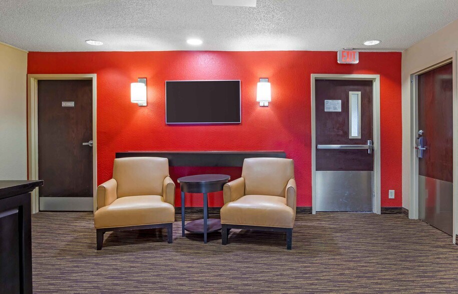 Building Photo - Furnished Studio-Houston - NASA - Johnson Space Center