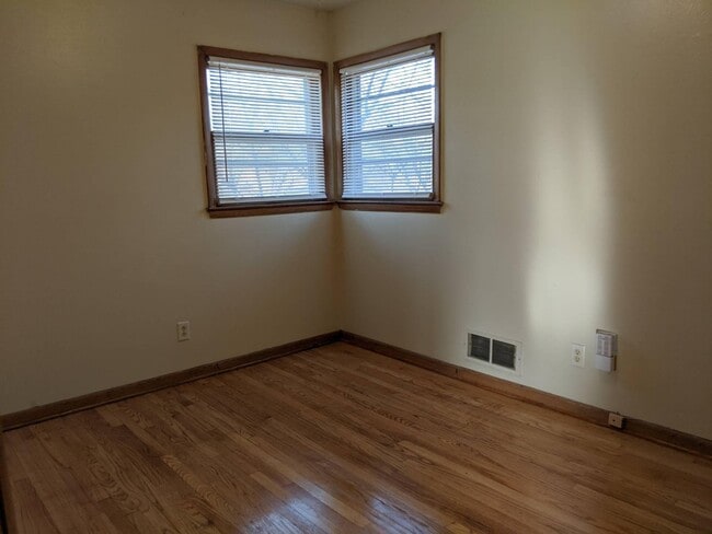 Building Photo - 5846 N 83rd St