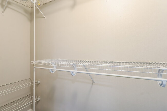 Building Photo - 1411 Wickford Pl