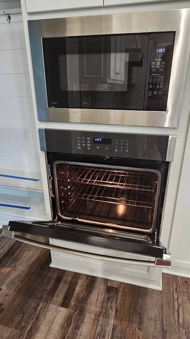 Building Photo - Knights Landing four bedroom home