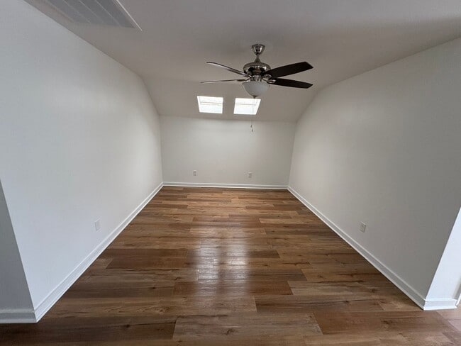 Building Photo - Three Bedroom One Bath Second Story Duplex...