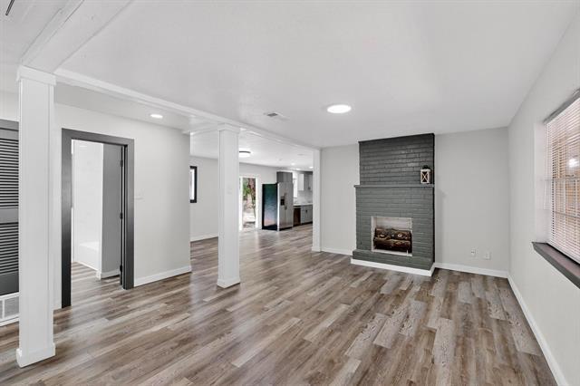 Building Photo - 5908 Emerson Dr
