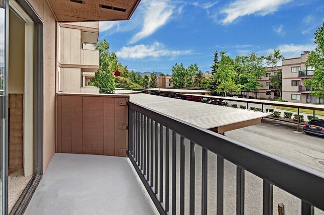 Building Photo - Susitna Ridge