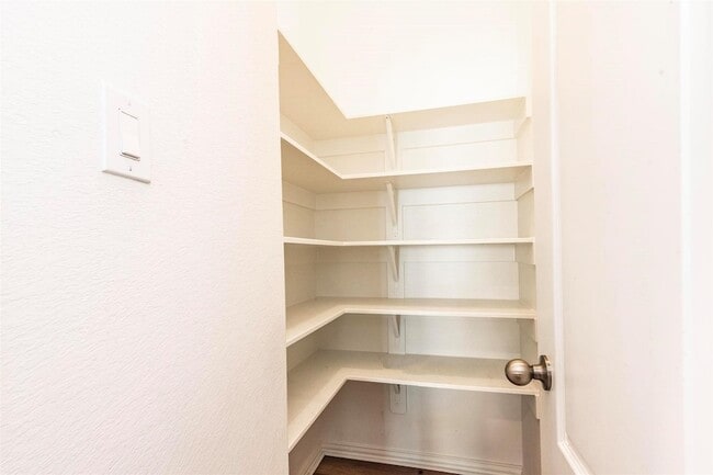 Building Photo - 3094 Camden Park Ln