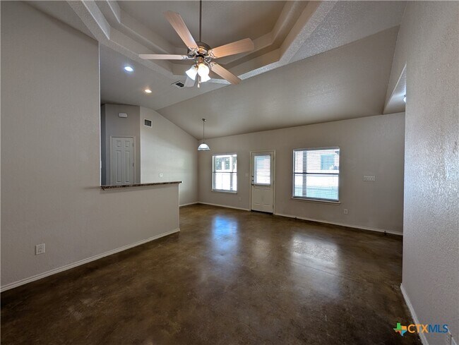 Building Photo - 208 Anne Louise Dr