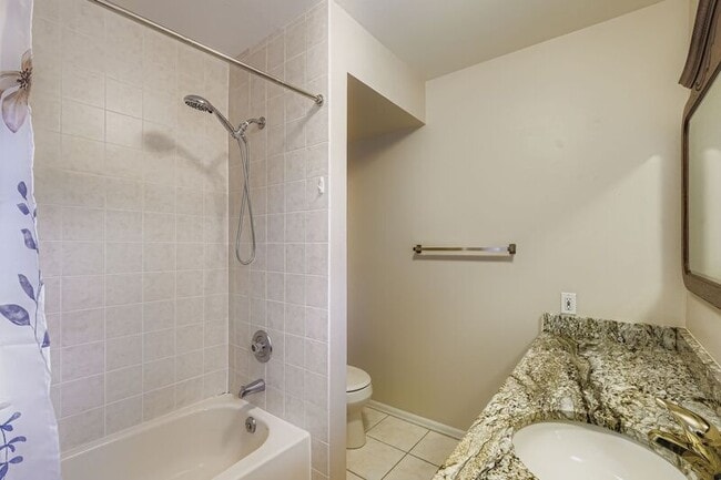 Building Photo - 953 Moorings Dr