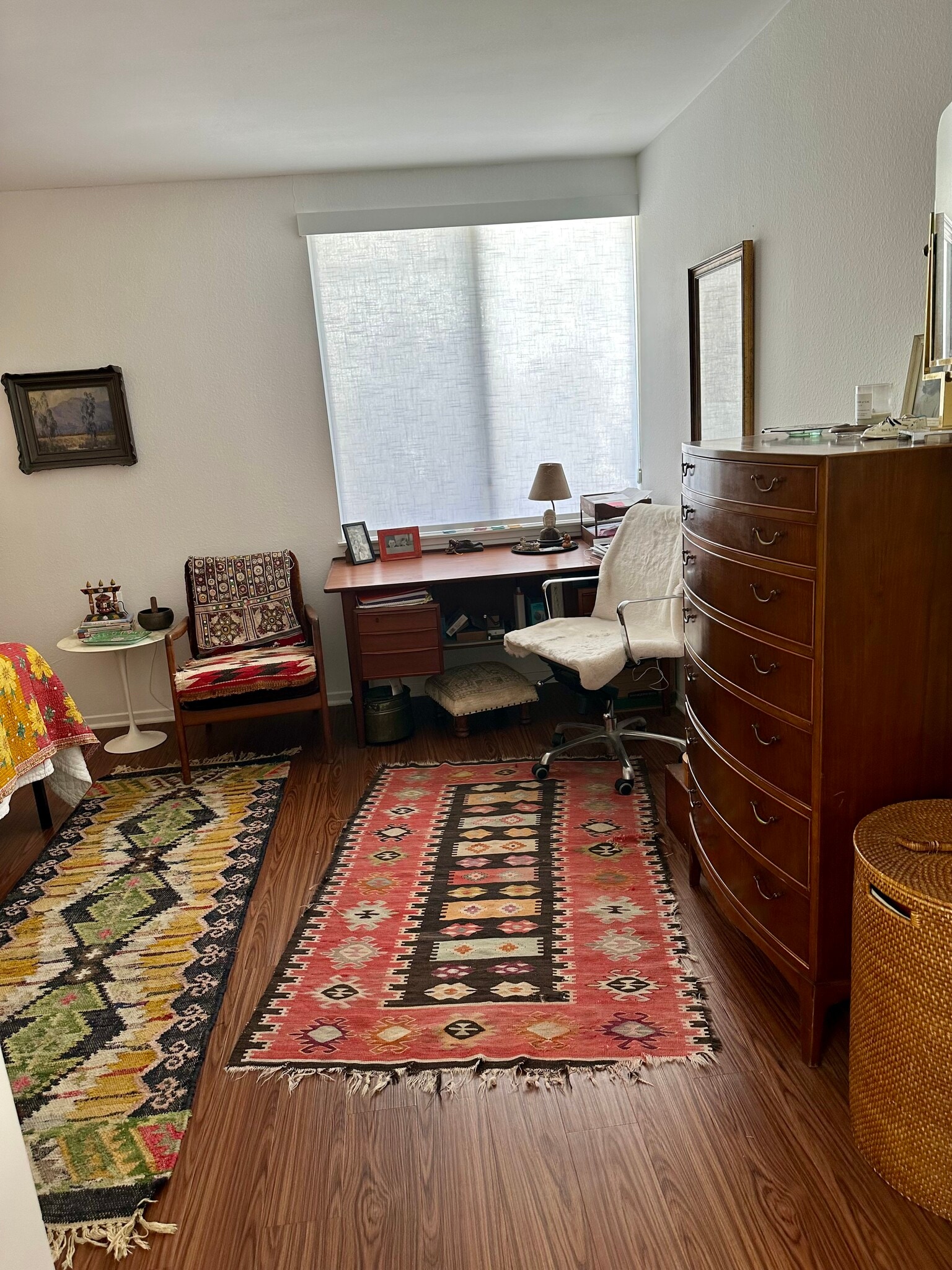 Large master bedroom with desk - 352 Avenida Sevilla