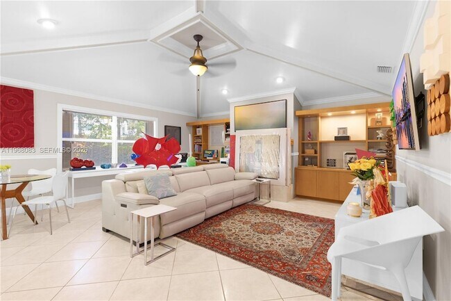 Building Photo - 5253 NW 94th Doral Pl