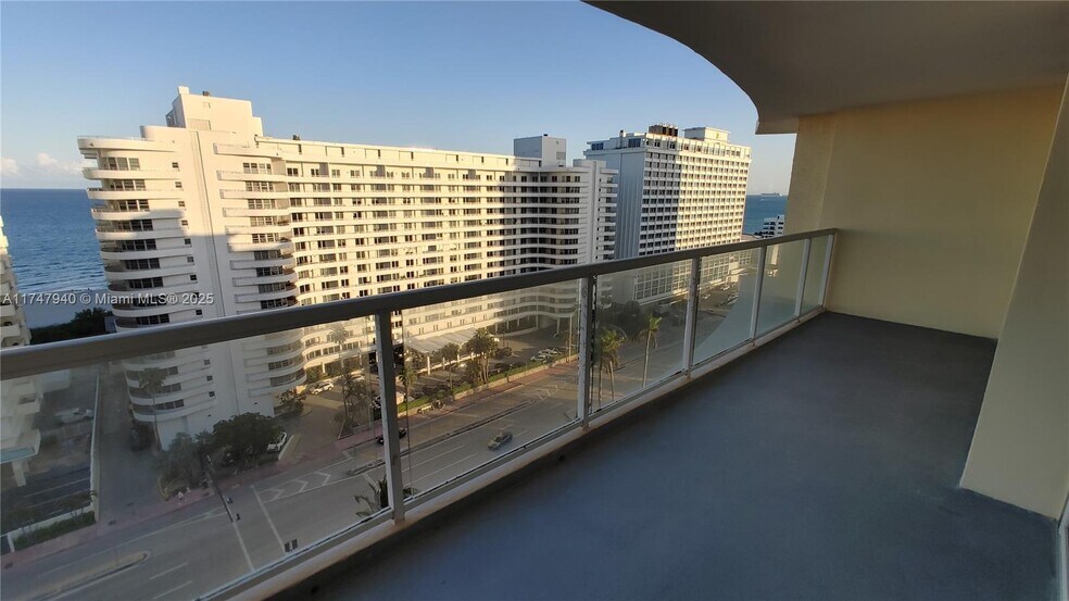 Building Photo - 5600 Collins Ave