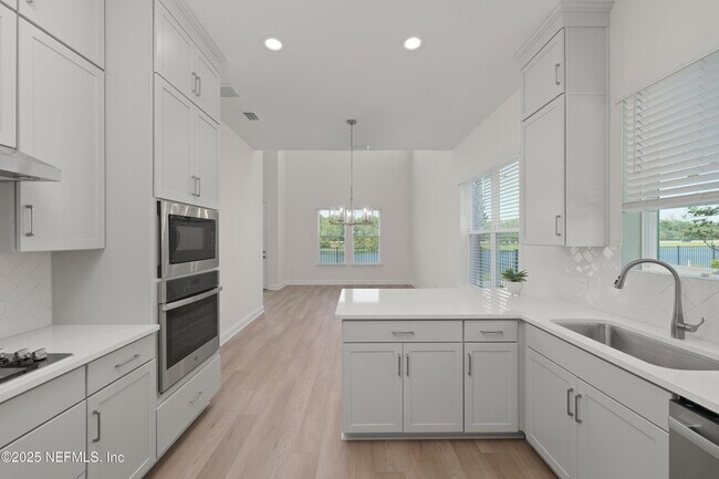 Building Photo - 50 Sewall Ln