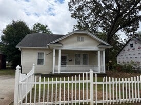 Building Photo - 133 Mallard St