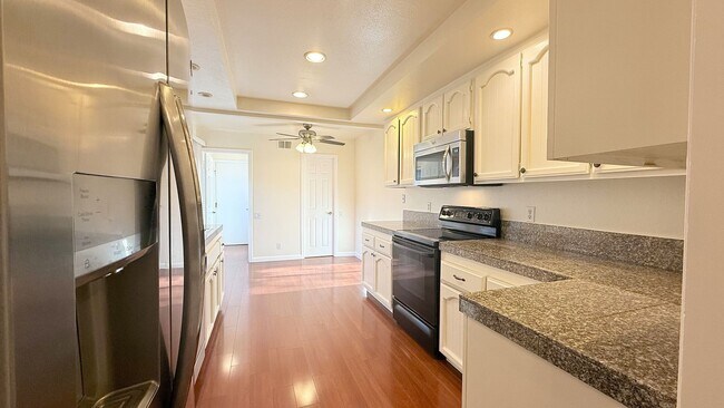 Building Photo - Charming, 2BD/2BA, Single-Story TH in Crow Canyon Country Club in Danville- Available NOW!