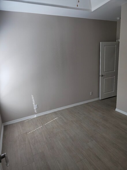 Building Photo - 1901 Harrison St