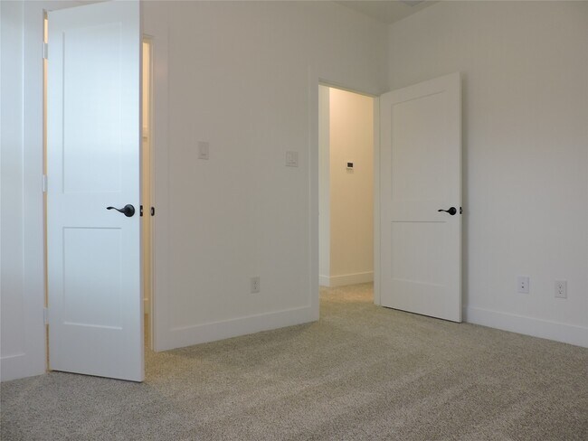 Building Photo - 12853 Meadow Wind Wy