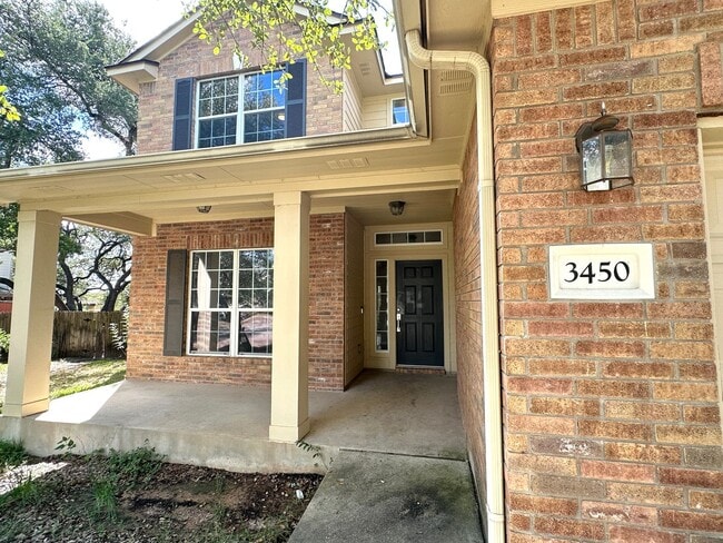 Building Photo - Stunning 4-Bedroom Home in the Desirable S...